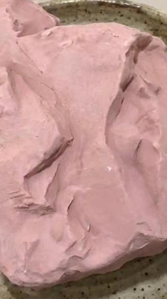EDIBLE PINK KAOLIN