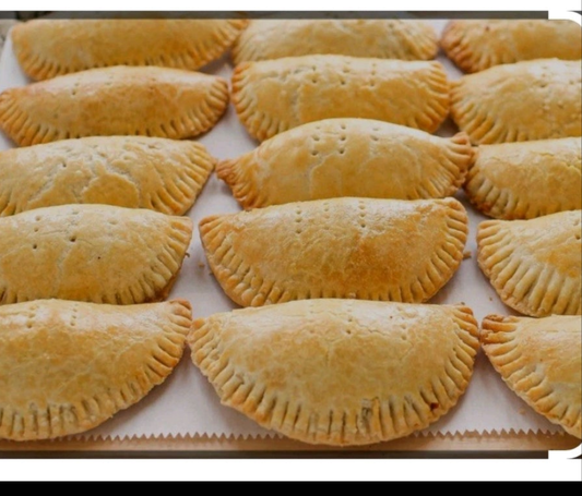 NIGERIAN MEATPIE 10PIECES IN A BOX