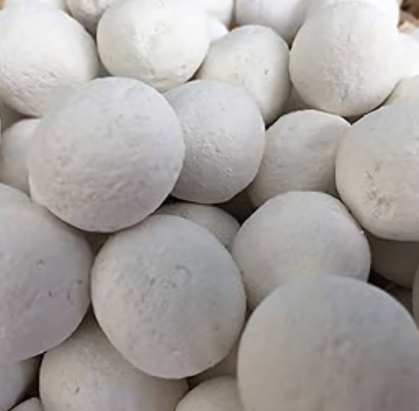 EDIBLE KAOLIN CLAY BALLS